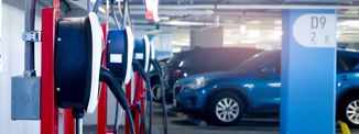Je li punjenje električnog auta u garaži stambene zgrade opasno: Evo što o tome misli MUP