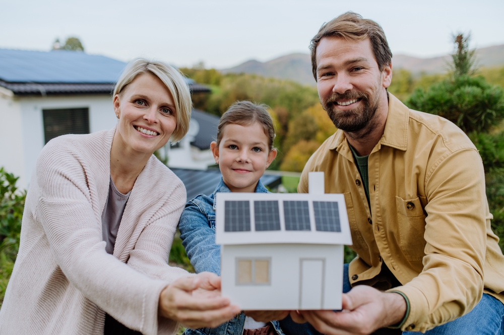 Pravo je vrijeme za solarne elektrane – budite spremni za sunčane dane!