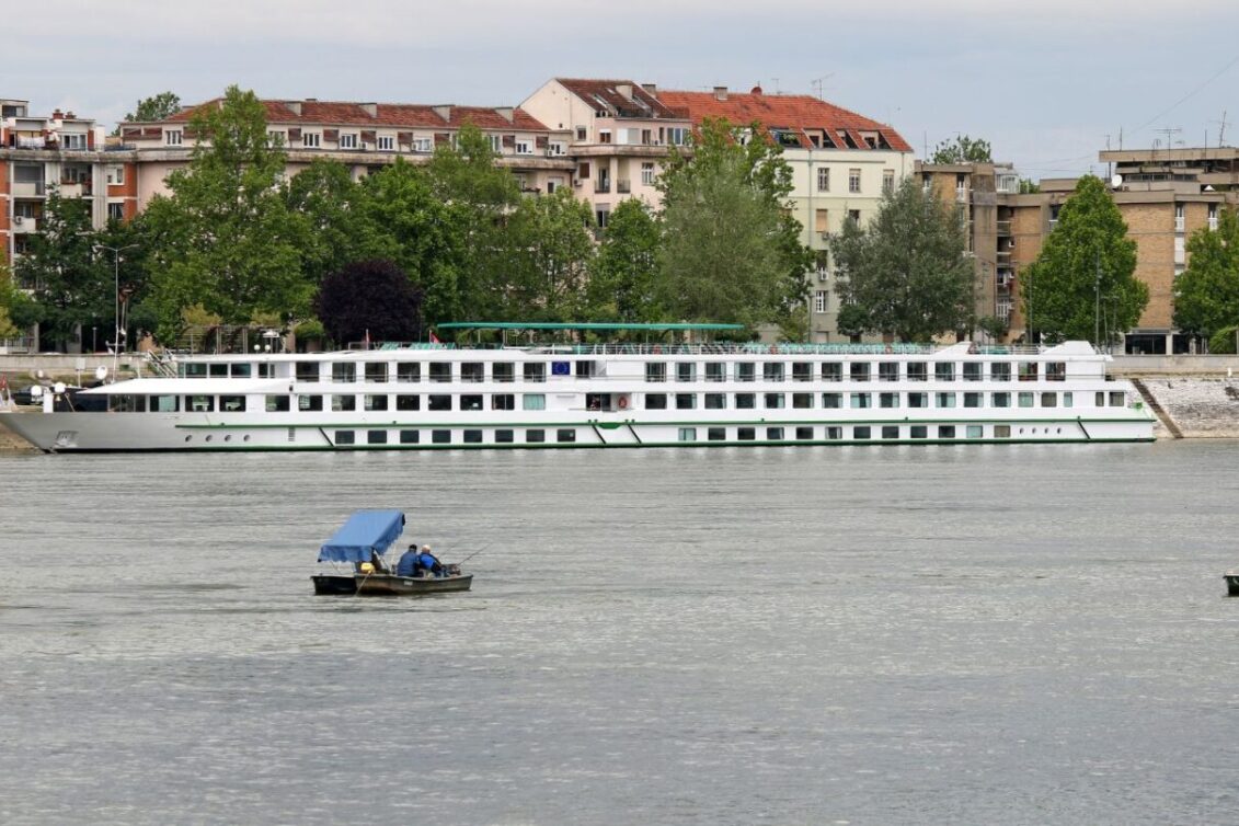 Amsterdam drastično smanjuje broj riječnih kruzera